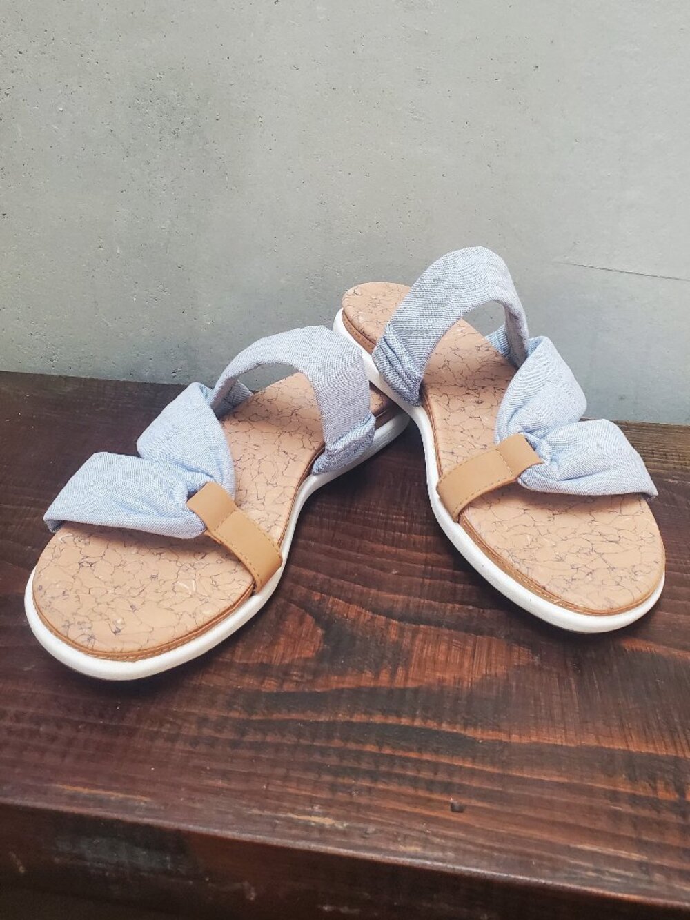 Clarks Cloudsteppers Eliza Skip Sandals Blue Denim Fabric Twist Slides Size 7.5